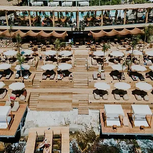  Hotel Lost Seaside Albania